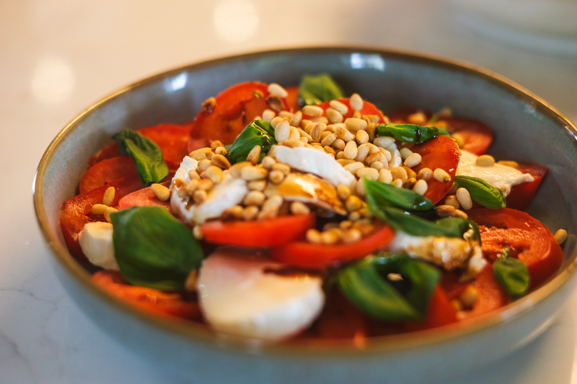 Mozzarella tomaat salade